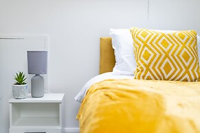 Impeccable 3-bed House in Abbeywood