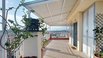 A bright and relaxing penthouse