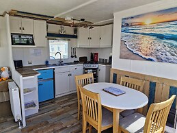 Driftwood Cabin - Dog Friendly, Anderby Creek