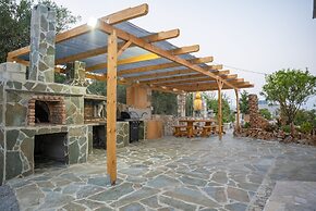 Villa Nontas Ntina with Private Pool