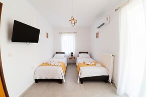 Villa Nontas Ntina with Private Pool