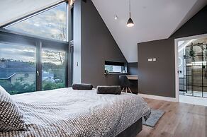 Ty Cyfoes - Luxurious 4 Bedroom - St. Florence