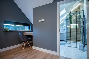 Ty Cyfoes - Luxurious 4 Bedroom - St. Florence