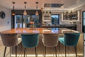 Ty Cyfoes - Luxurious 4 Bedroom - St. Florence