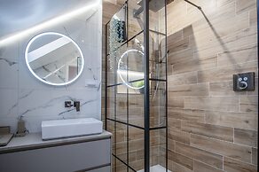 Ty Cyfoes - Luxurious 4 Bedroom - St. Florence