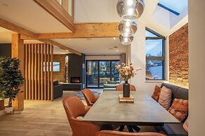 Ty Cyfoes - Luxurious 4 Bedroom - St. Florence