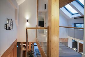 Ty Cyfoes - Luxurious 4 Bedroom - St. Florence