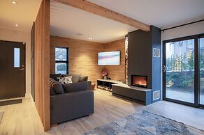 Ty Cyfoes - Luxurious 4 Bedroom - St. Florence