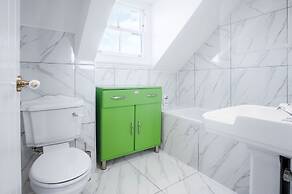 The Penthouse - Luxury 1 Bed - Panorama - Tenby