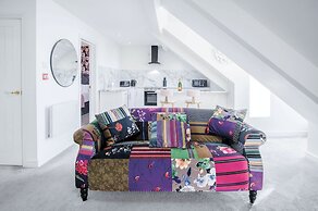 The Penthouse - Luxury 1 Bed - Panorama - Tenby