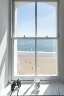 The Penthouse - Luxury 1 Bed - Panorama - Tenby