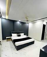 Shades Hotel Apartments