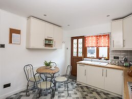 Gweldon - Anchor Deck