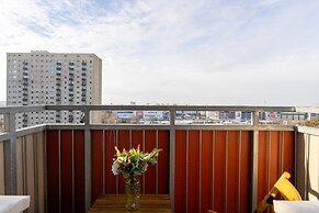 Retro Studio With Balcony by Renters