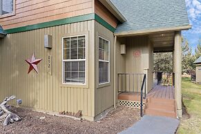 Deer Park Cabin 3 Bedroom Home by RedAwning