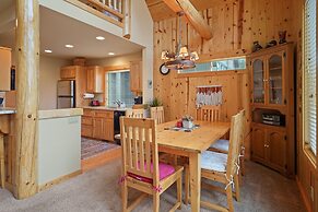 Deer Park Cabin 3 Bedroom Home by RedAwning