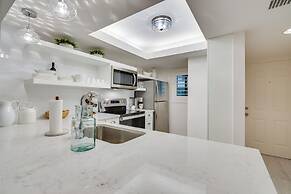 Bonita Springs Condo w/ Community Pool!