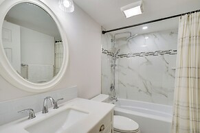 Bonita Springs Condo w/ Community Pool!