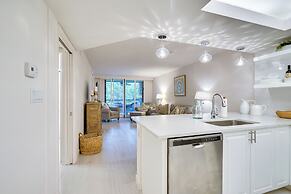 Bonita Springs Condo w/ Community Pool!