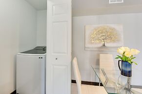 Walk to Golf Course & Beach: Modern Destin Condo