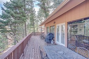 Ruidoso Cabin Retreat w/ Multi-level Deck