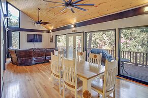 Ruidoso Cabin Retreat w/ Multi-level Deck