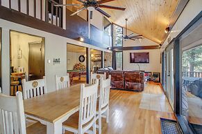 Ruidoso Cabin Retreat w/ Multi-level Deck