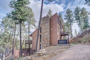 Ruidoso Cabin Retreat w/ Multi-level Deck