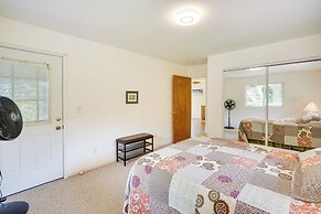 Captain Cook Home on Quiet 3 Acres w/ Fruit Trees