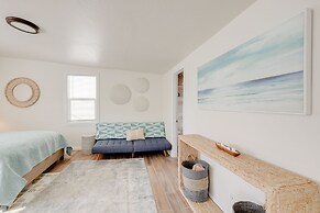 Pet-friendly Cayucos Home: Walk to Public Beach!