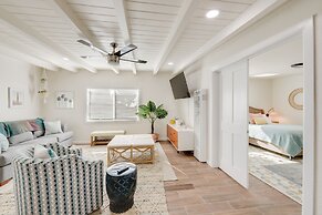 Pet-friendly Cayucos Home: Walk to Public Beach!