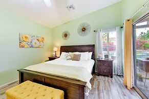 Private Pool & Patio: Desert Hot Springs Retreat