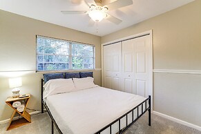 Gainesville Home w/ Fire Pit, 4 Mi to UF Campus!