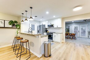 Gainesville Home w/ Fire Pit, 4 Mi to UF Campus!