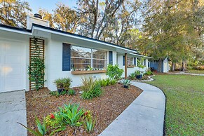Gainesville Home w/ Fire Pit, 4 Mi to UF Campus!