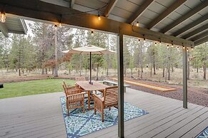 Sunriver Resort Home: Near Skiing, Town & Trails