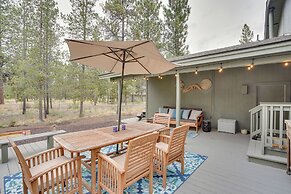 Sunriver Resort Home: Near Skiing, Town & Trails