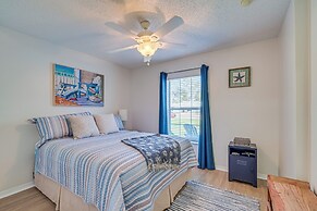 Citrus Springs Retreat w/ Grill & Screened Porch!