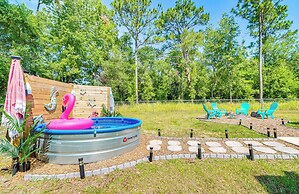 Citrus Springs Retreat w/ Grill & Screened Porch!