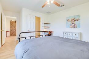 9 Mi to Ray Roberts Lake: Texas Retreat w/ Pool