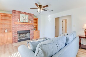 9 Mi to Ray Roberts Lake: Texas Retreat w/ Pool