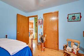 Peaceful Necedah Retreat: 3 Mi to Lakes!