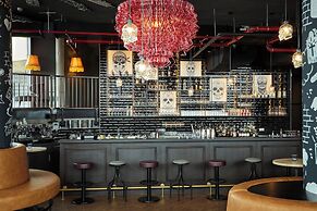 REVERB by HardRock Hamburg