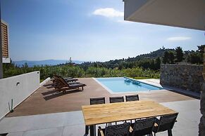 Koni Villas 3 by Halkidiki Villas