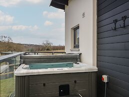 Osprey View Lodge & Hot Tub