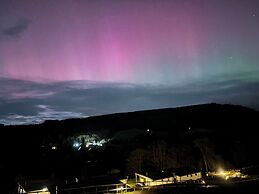 Osprey View Lodge & Hot Tub
