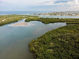 Seahorse Beach Bungalows