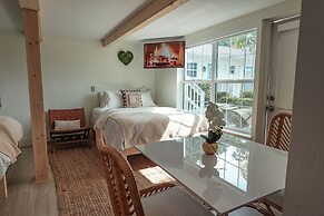 Seahorse Beach Bungalows