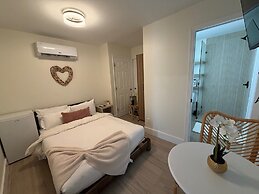 Seahorse Beach Bungalows