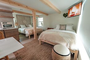 Seahorse Beach Bungalows